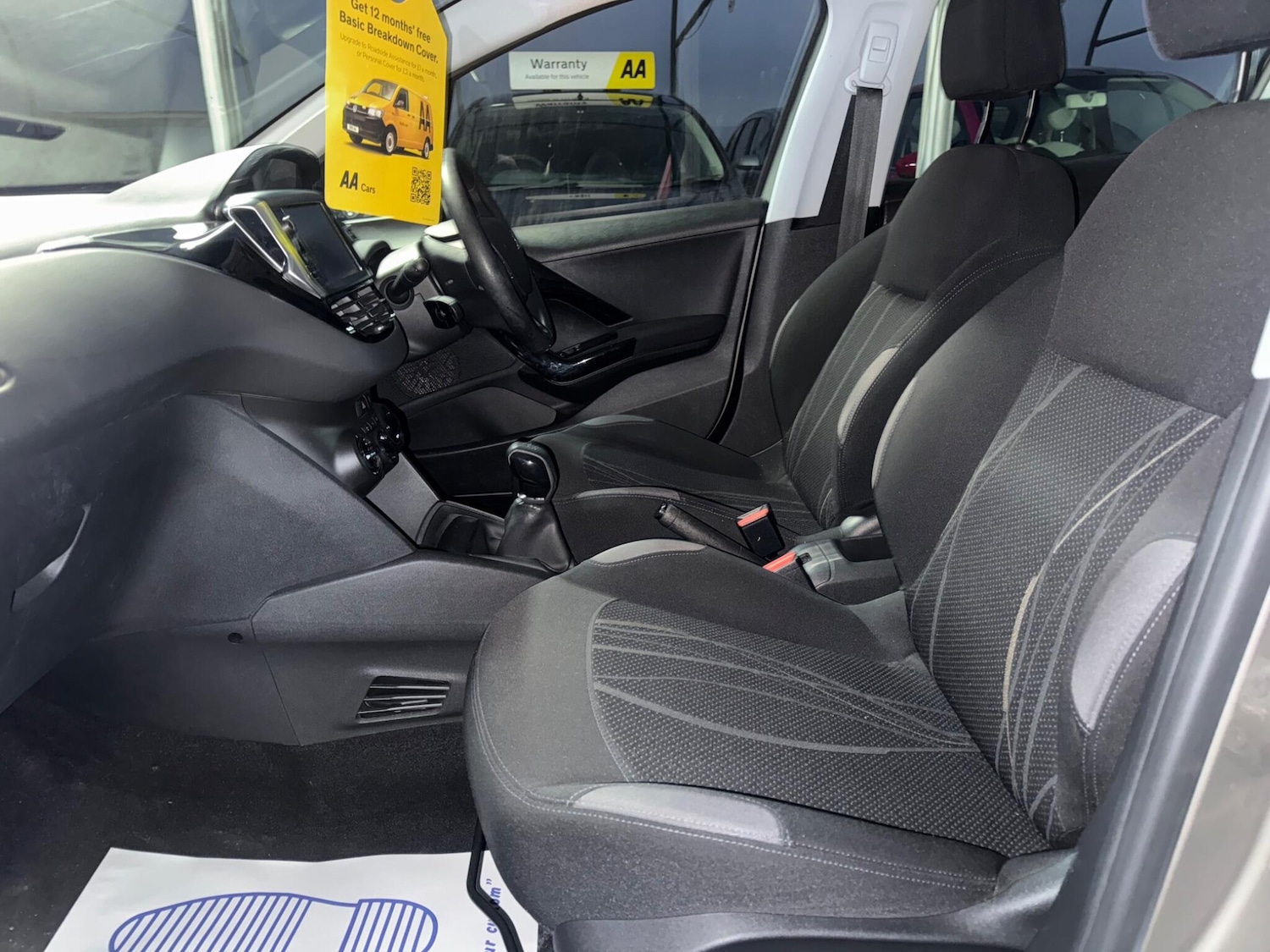 Used Peugeot 208 2013 for sale - 76644558: Photo 23