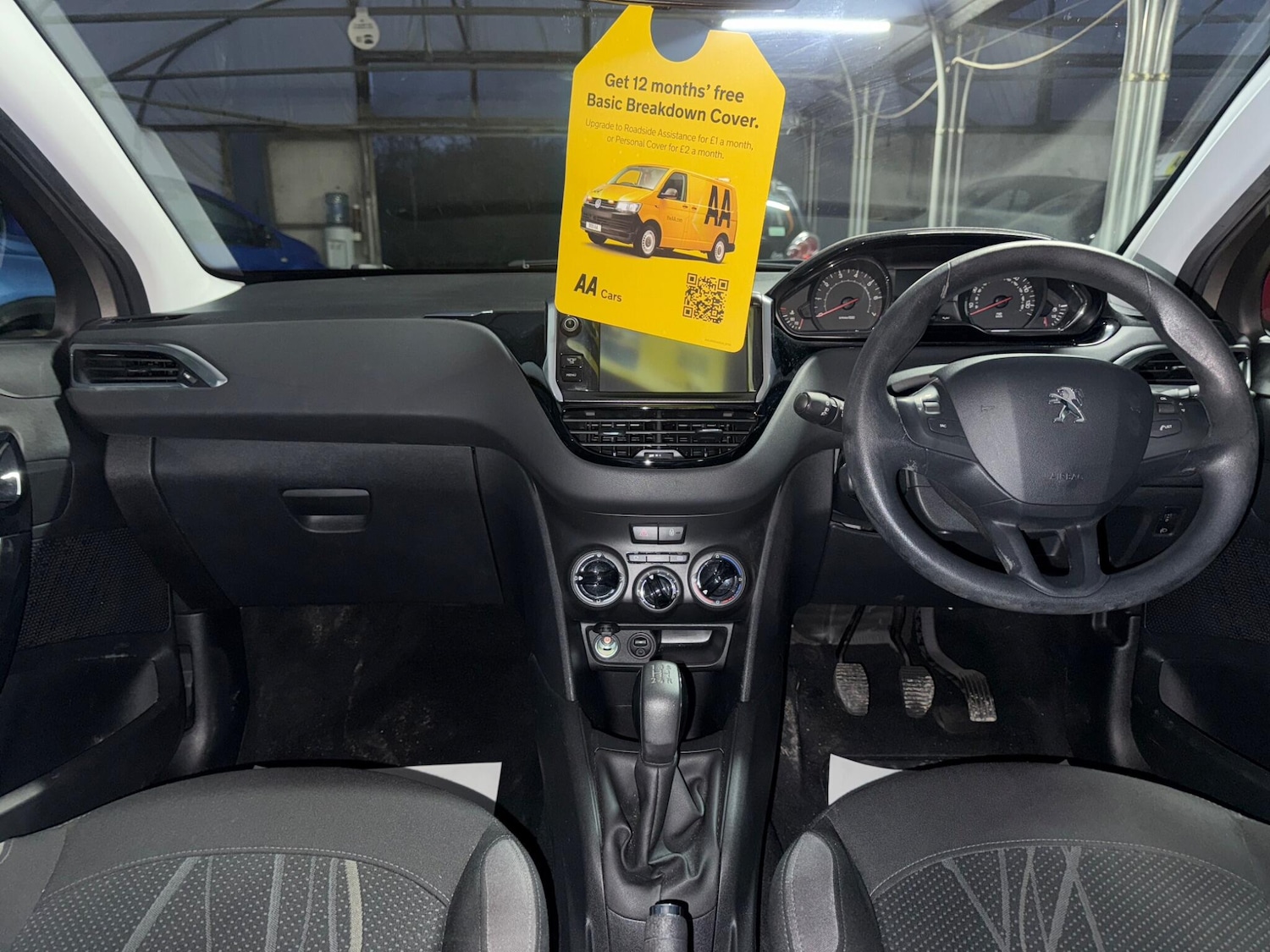 Used Peugeot 208 2013 for sale - 76644558: Photo 3