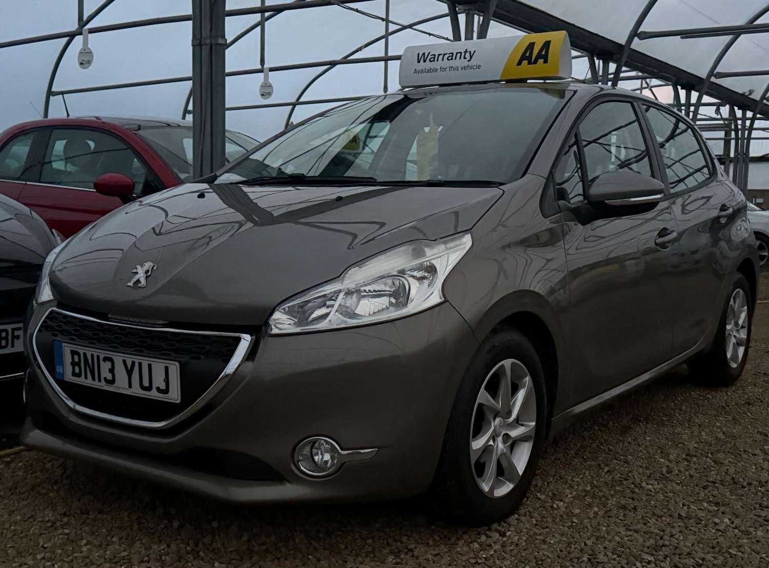 Used Peugeot 208 2013 for sale - 76644558: Photo 39