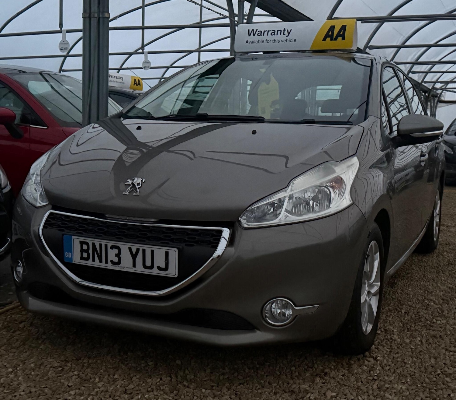 Used Peugeot 208 2013 for sale - 76644558: Photo 40