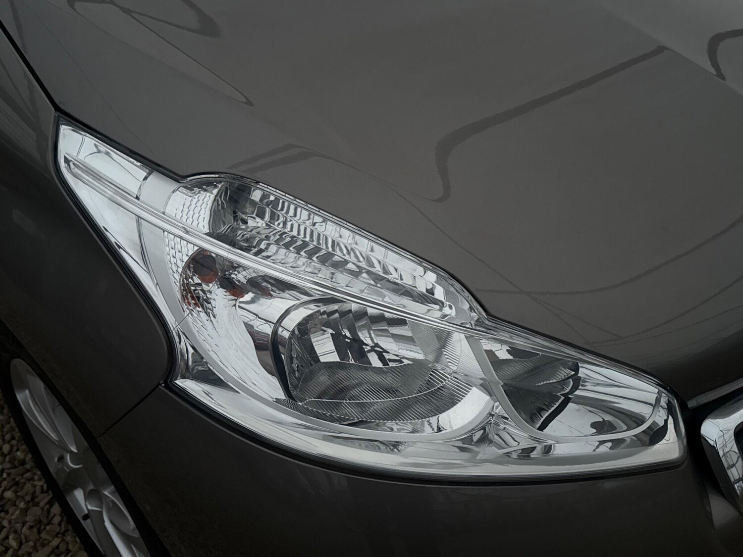 Used Peugeot 208 2013 for sale - 76644558: Photo 63