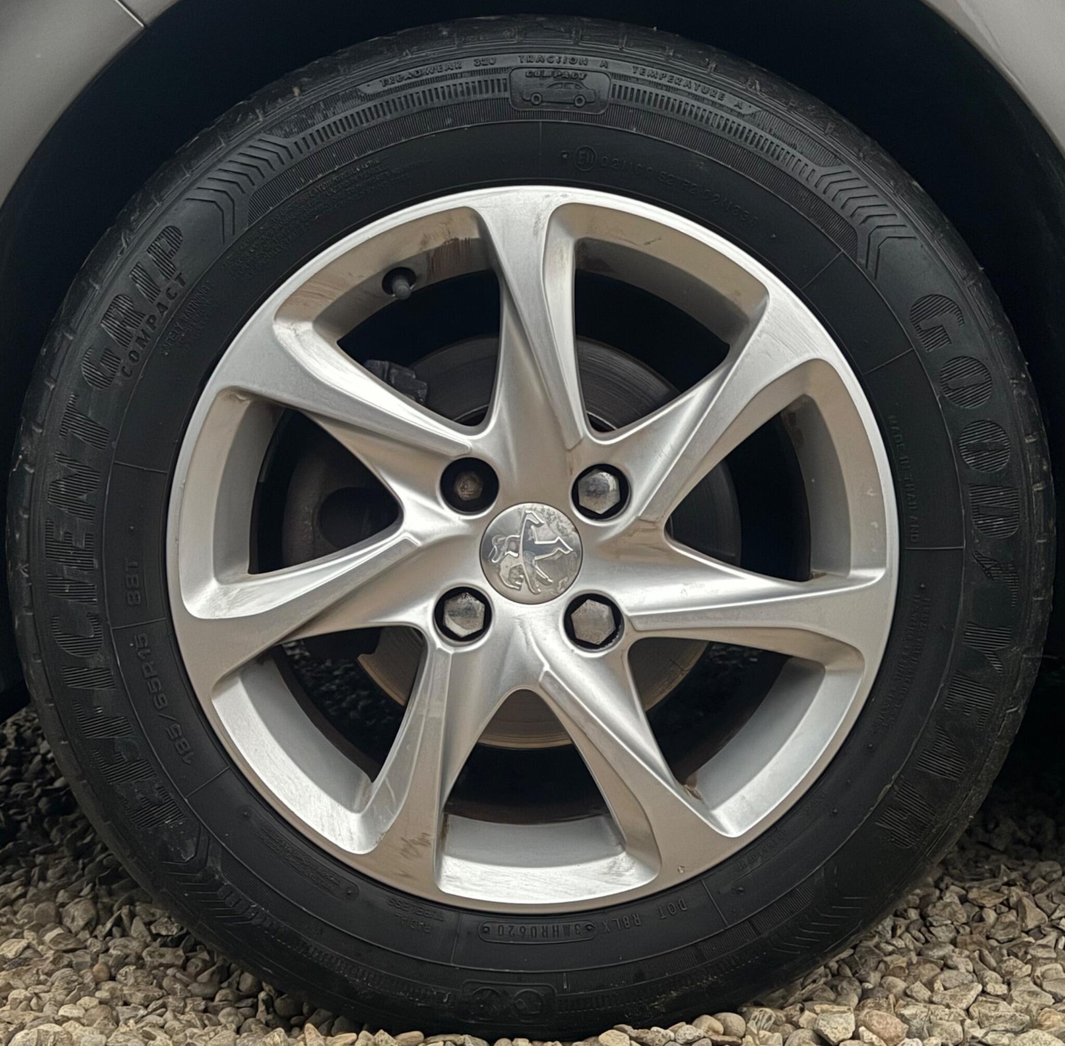 Used Peugeot 208 2013 for sale - 76644558: Photo 70