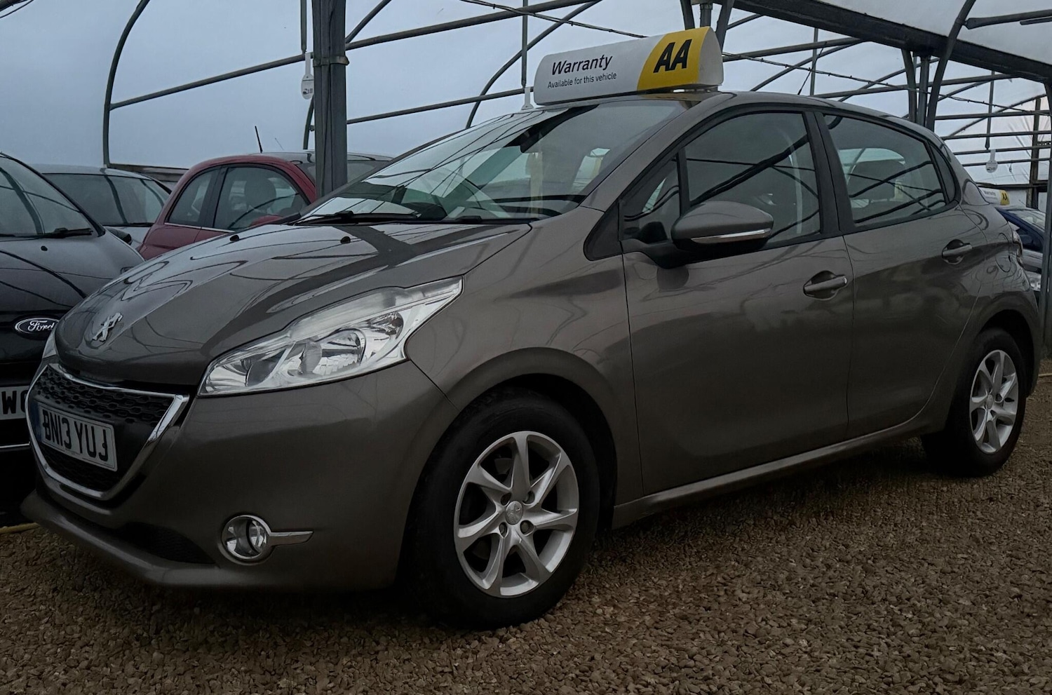 Used Peugeot 208 2013 for sale - 76644558: Photo 9