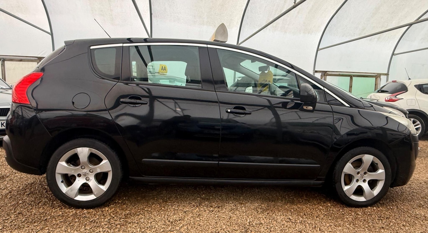 Used Peugeot 3008 2010 for sale - 77057496: Photo 5