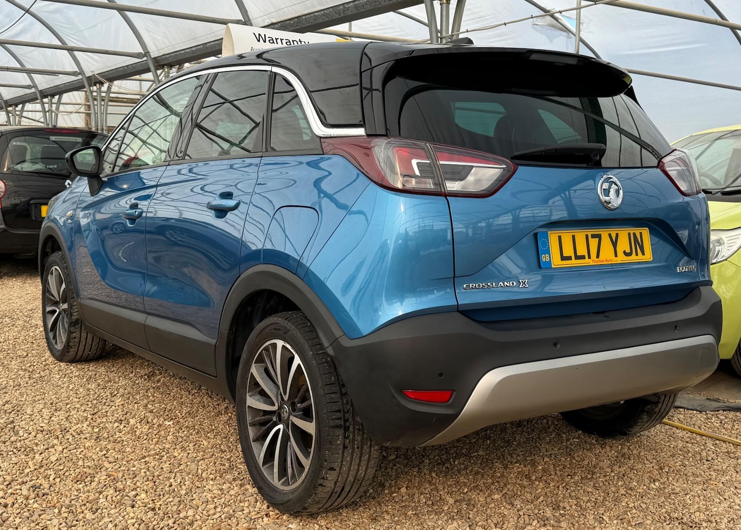 Used Vauxhall Crossland X 2017 for sale - 77052498: Photo 2