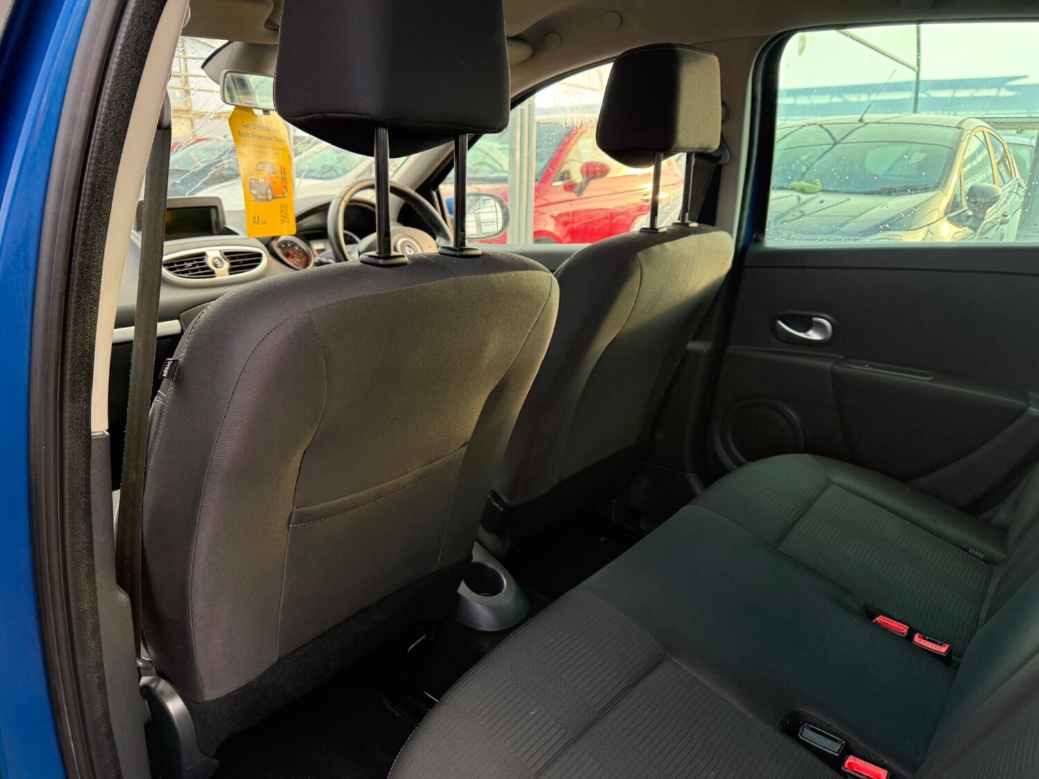 Used Renault Clio 2011 for sale - 76735237: Photo 26