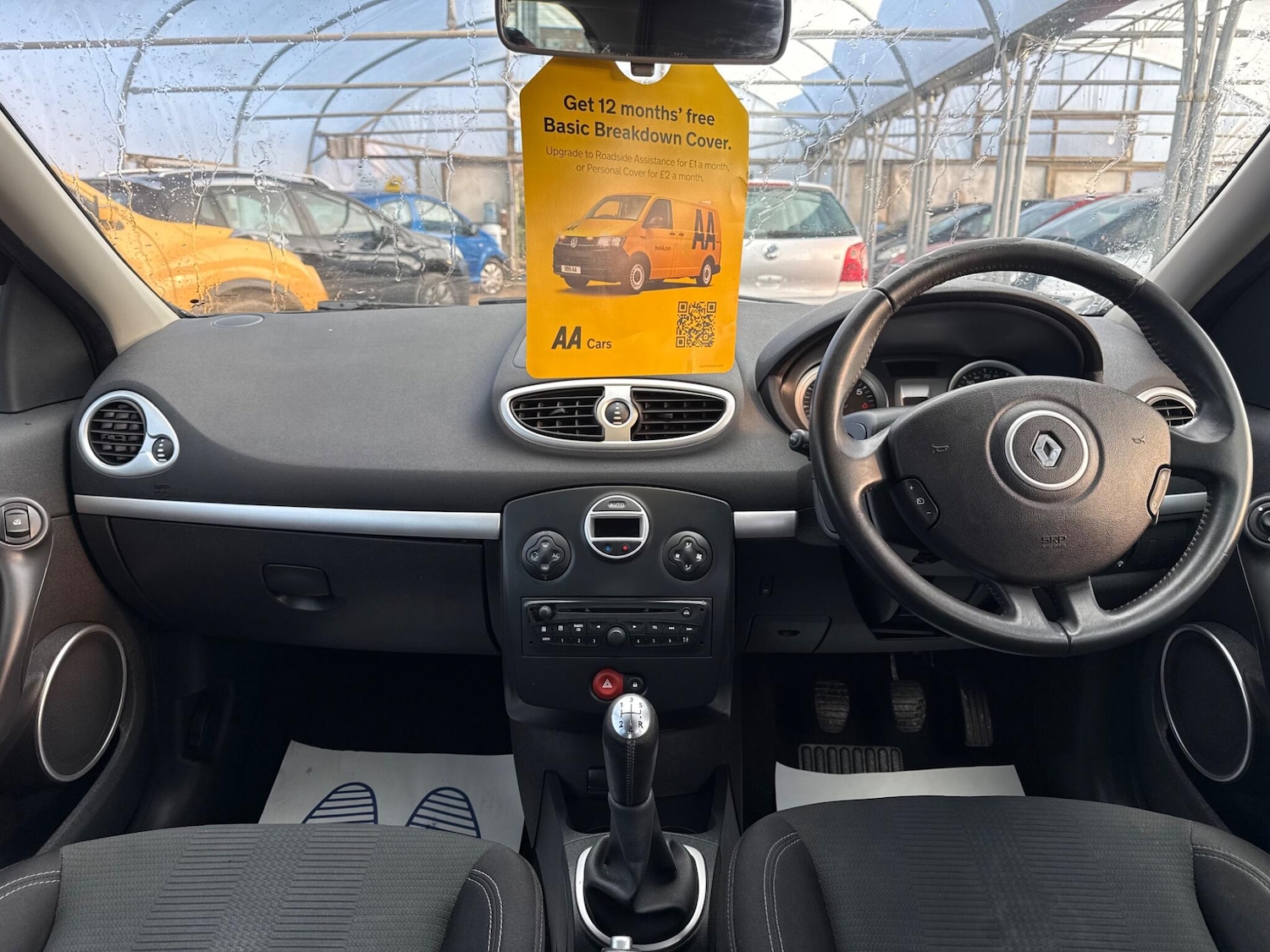 Used Renault Clio 2011 for sale - 76735237: Photo 3