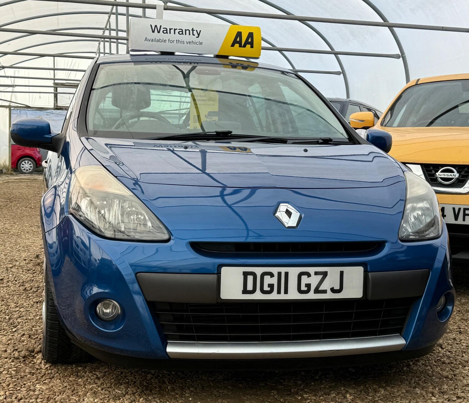 Used Renault Clio 2011 for sale - 76735237: Photo 30