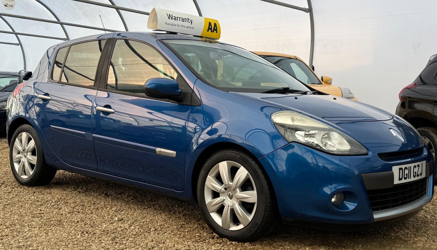 Used Renault Clio 2011 for sale - 76735237: Photo 32