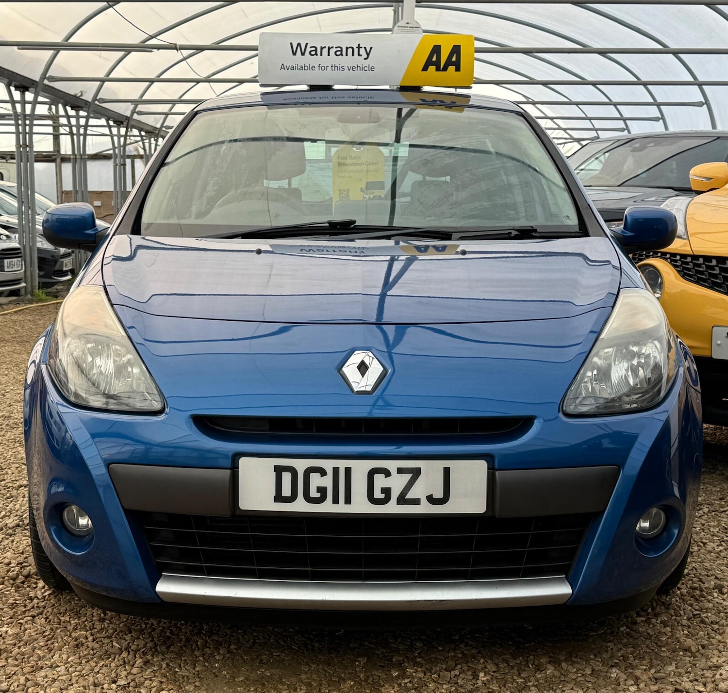 Used Renault Clio 2011 for sale - 76735237: Photo 4