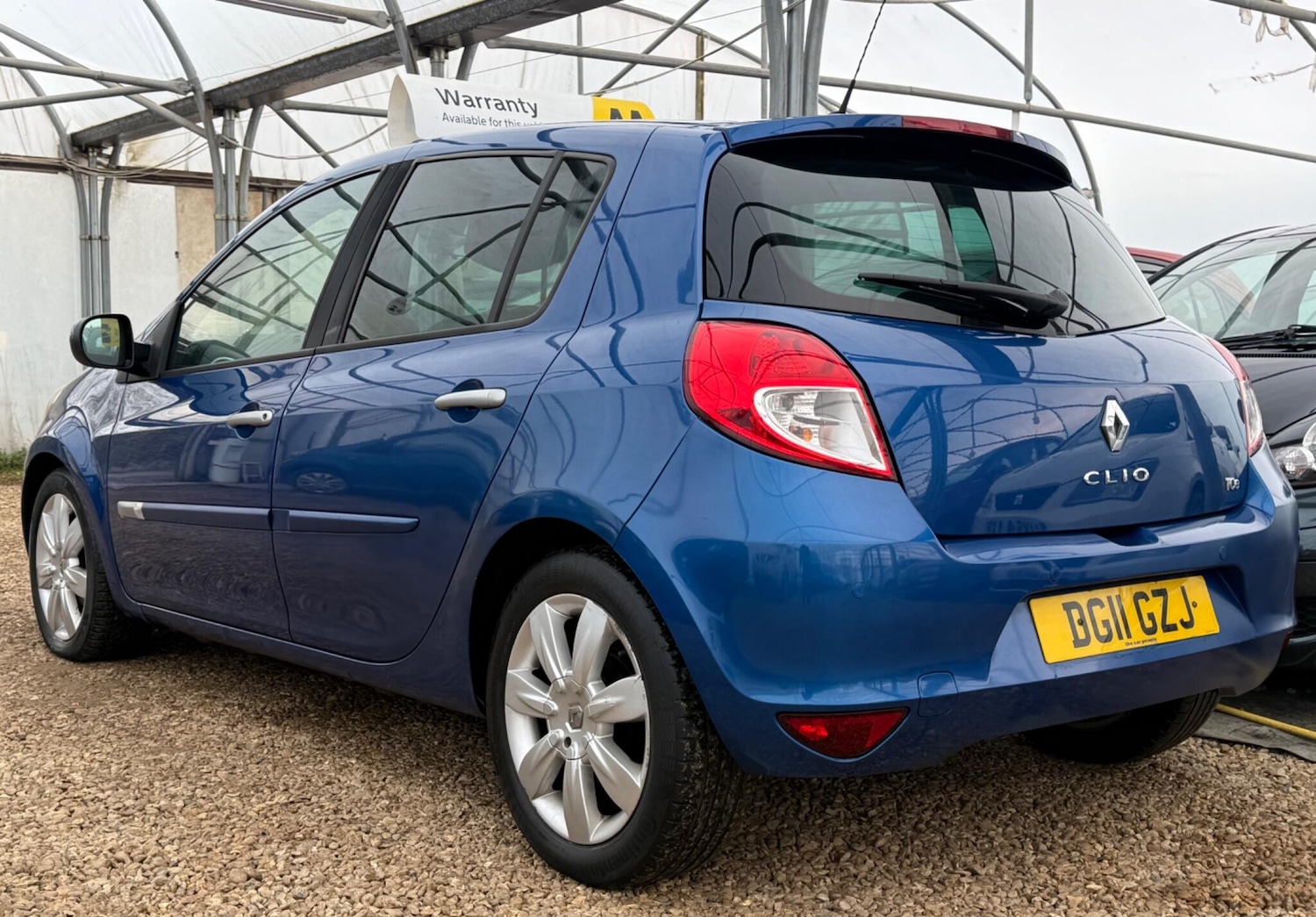 Used Renault Clio 2011 for sale - 76735237: Photo 42