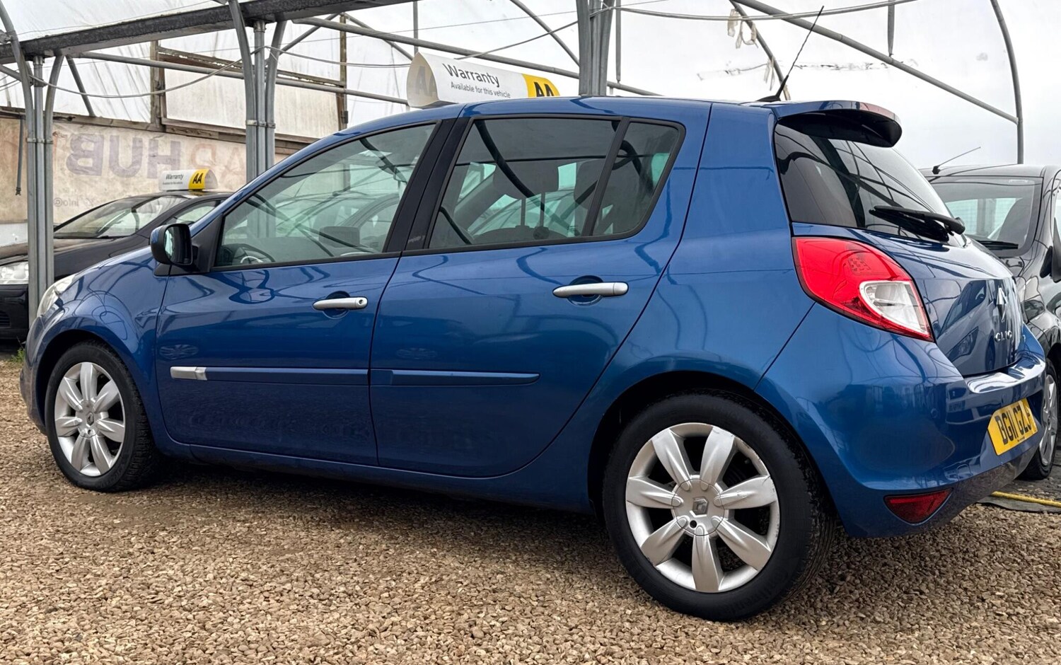 Used Renault Clio 2011 for sale - 76735237: Photo 43