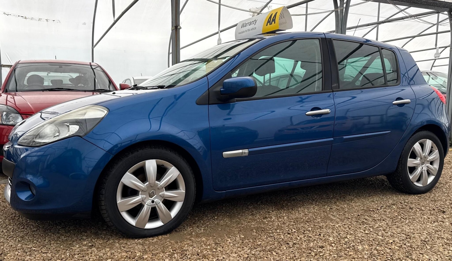 Used Renault Clio 2011 for sale - 76735237: Photo 48
