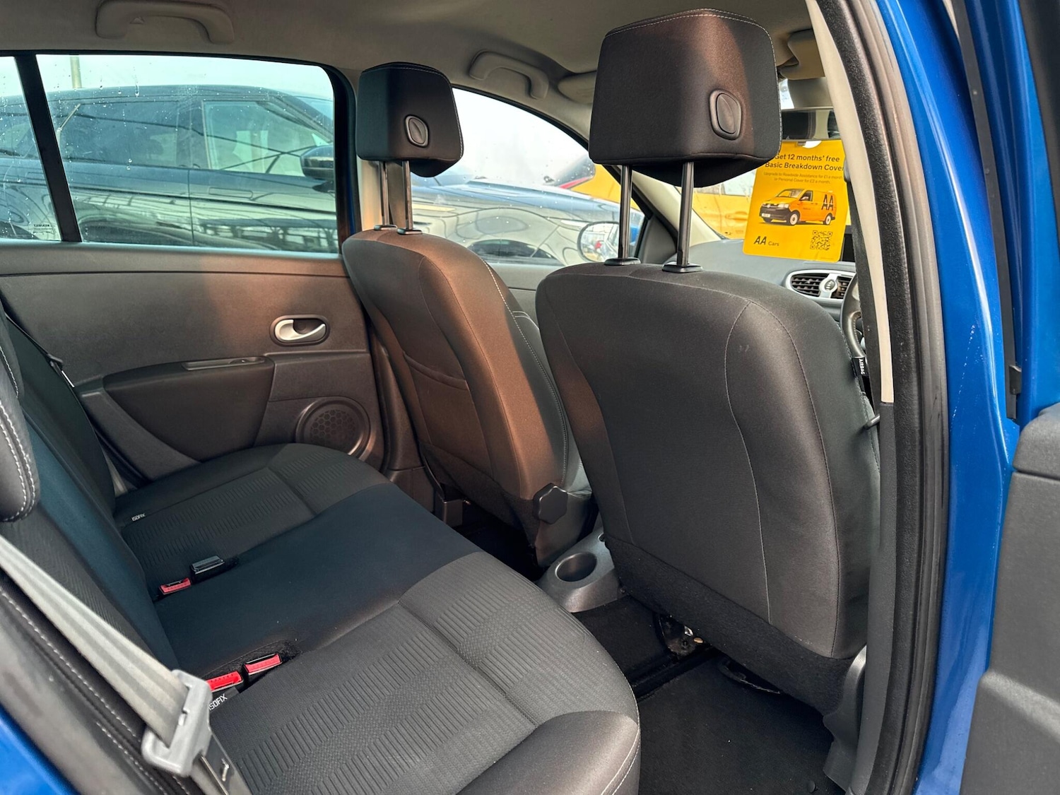 Used Renault Clio 2011 for sale - 76735237: Photo 59