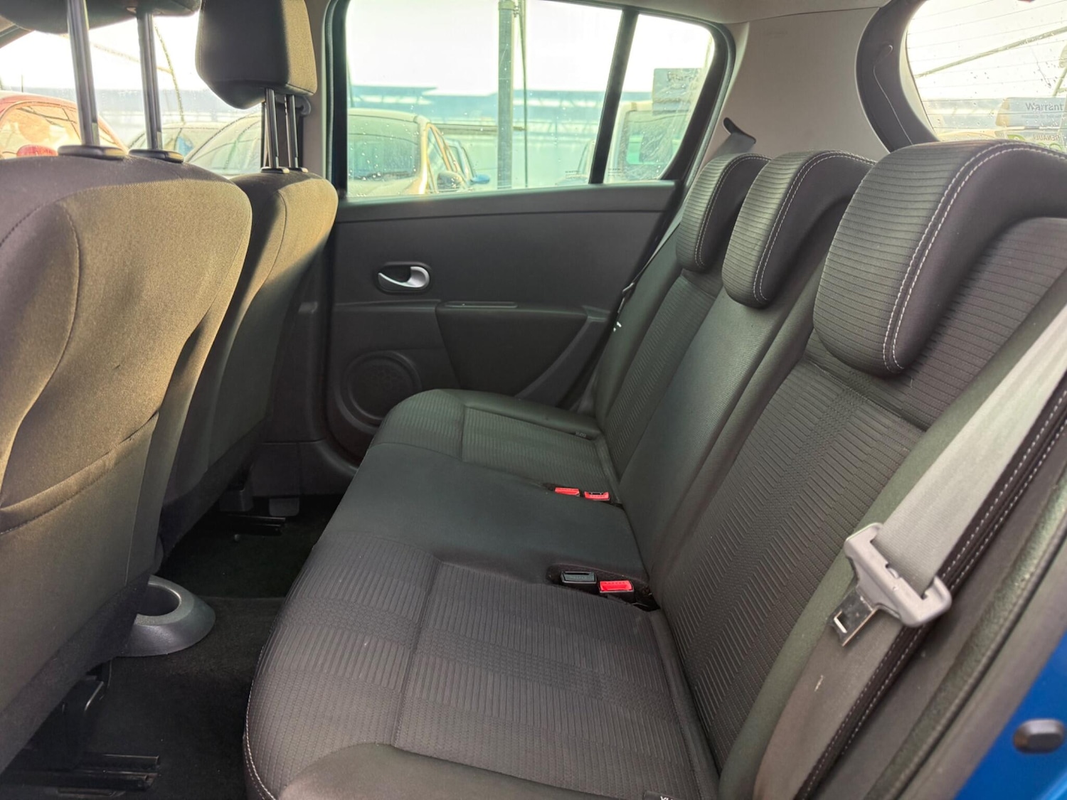 Used Renault Clio 2011 for sale - 76735237: Photo 67