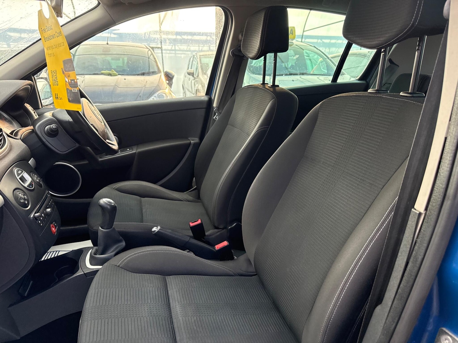 Used Renault Clio 2011 for sale - 76735237: Photo 71