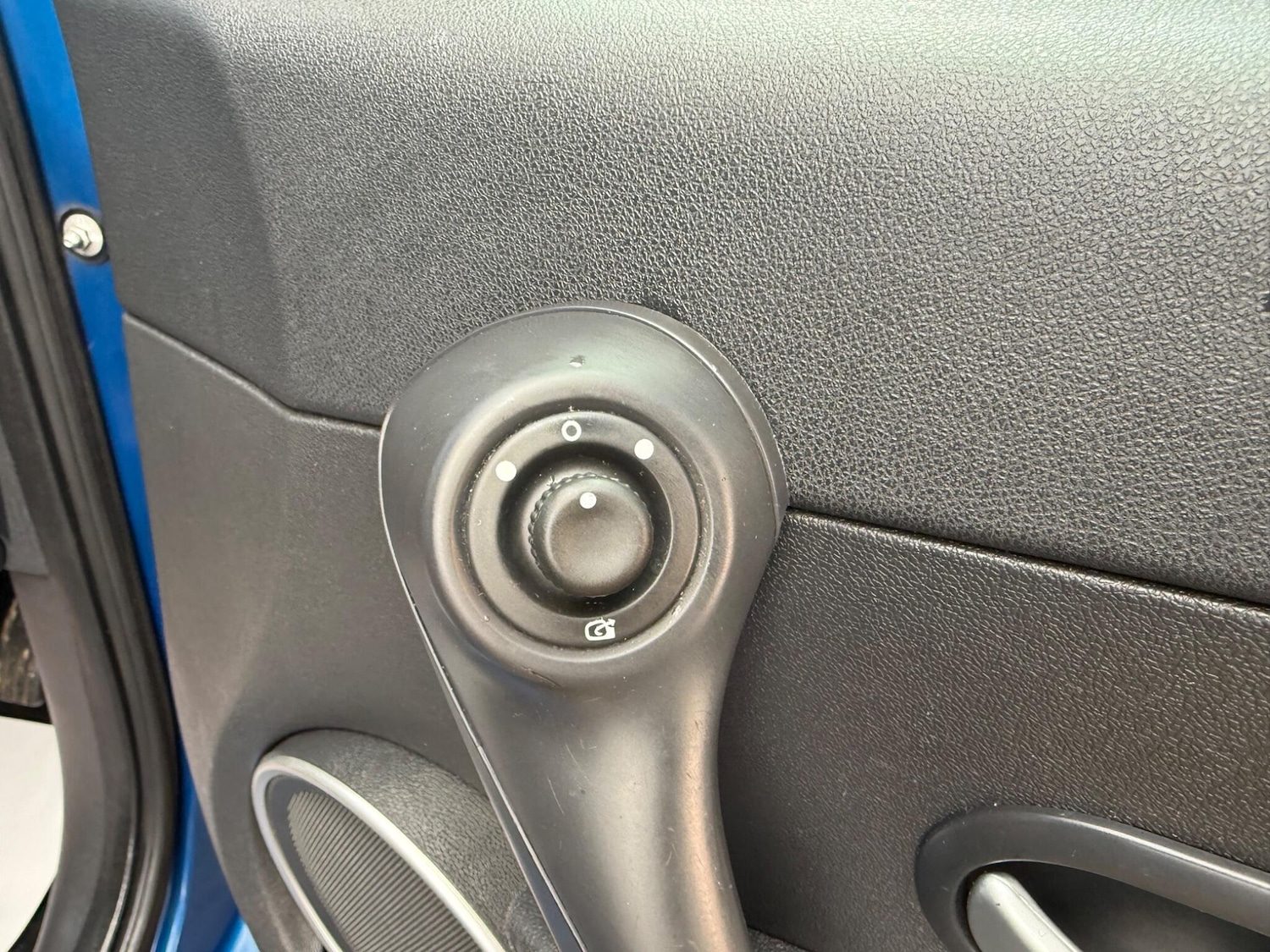 Used Renault Clio 2011 for sale - 76735237: Photo 76