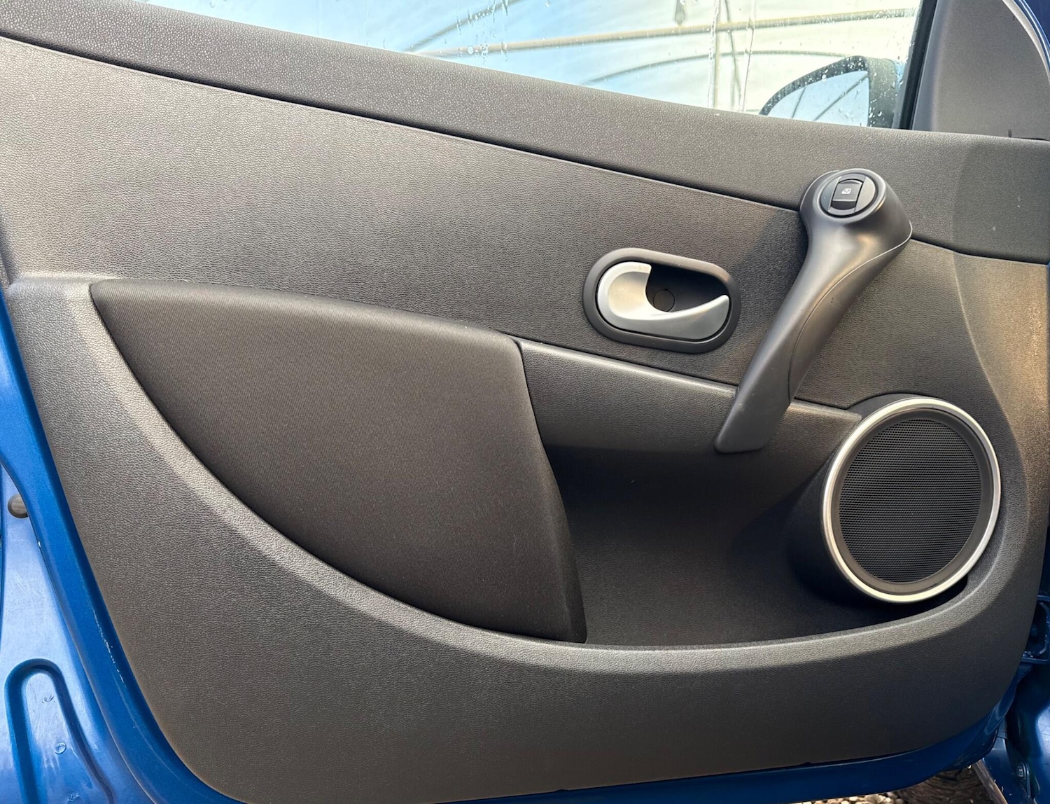 Used Renault Clio 2011 for sale - 76735237: Photo 80