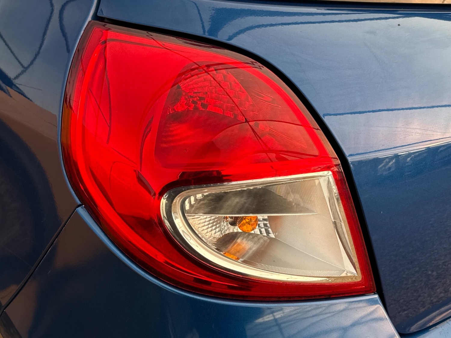 Used Renault Clio 2011 for sale - 76735237: Photo 84