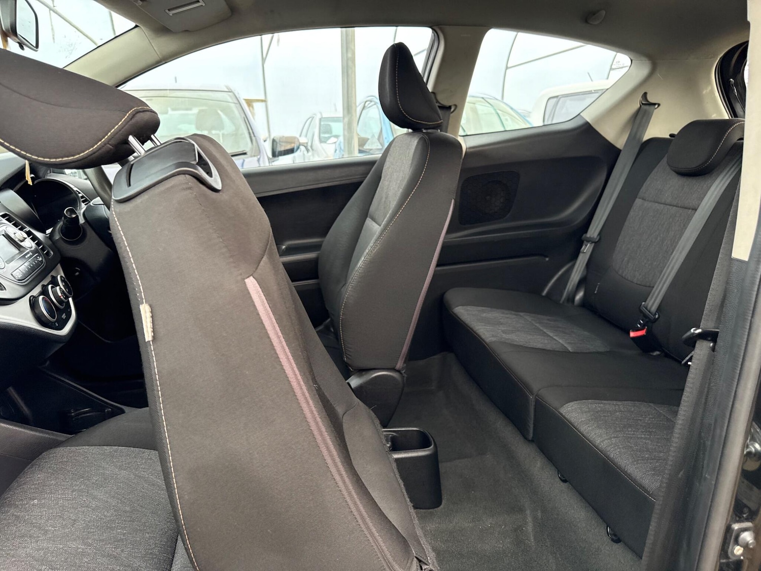 Used Kia Picanto 2012 for sale - 77768919: Photo 25