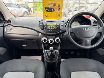 Used Hyundai i10 2010 for sale - 78528712: Photo