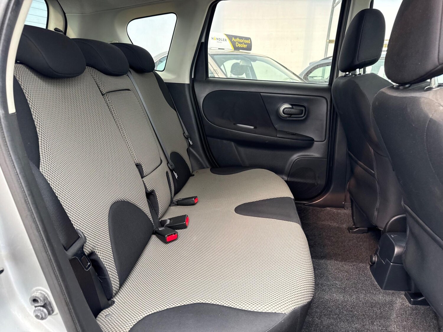 Used Nissan Note 2011 for sale - 77940371: Photo 20