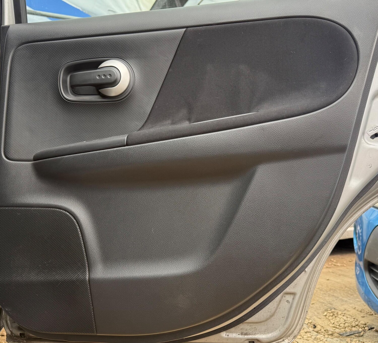 Used Nissan Note 2011 for sale - 77940371: Photo 61