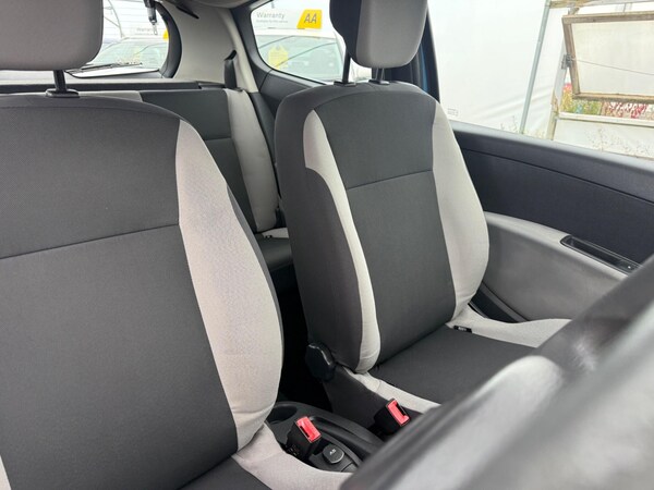 Used Renault Clio 2010 for sale - 76085292: Photo 16