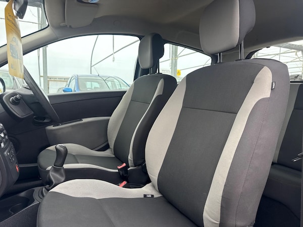 Used Renault Clio 2010 for sale - 76085292: Photo 24