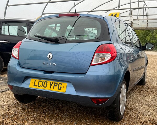 Used Renault Clio 2010 for sale - 76085292: Photo 34