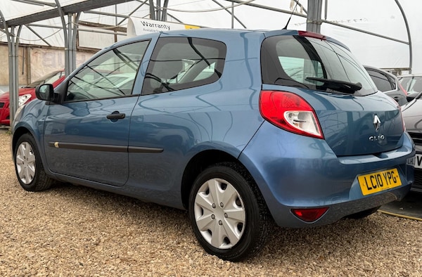 Used Renault Clio 2010 for sale - 76085292: Photo 37