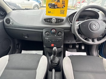 Used Renault Clio 2010 for sale - 76085292: Photo
