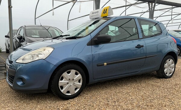 Used Renault Clio 2010 for sale - 76085292: Photo 41