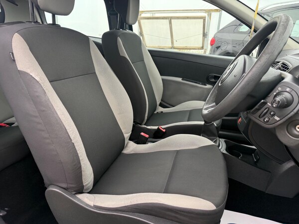 Used Renault Clio 2010 for sale - 76085292: Photo 49