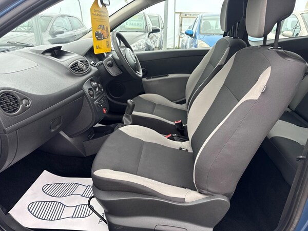 Used Renault Clio 2010 for sale - 76085292: Photo 61