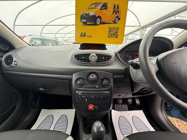 Used Renault Clio 2010 for sale - 76085292: Photo 68