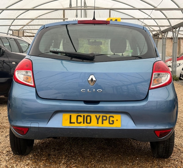 Used Renault Clio 2010 for sale - 76085292: Photo 6