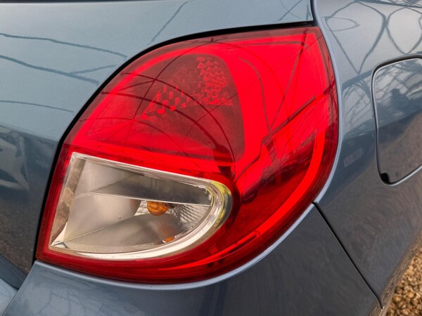 Used Renault Clio 2010 for sale - 76085292: Photo 75