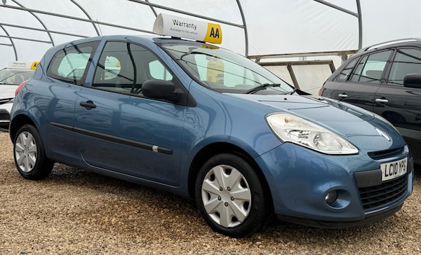 Used Renault Clio 2010 for sale - 76085292: Photo 8