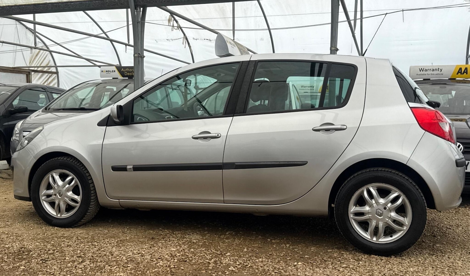 Used Renault Clio 2007 for sale - 78127368: Photo 41