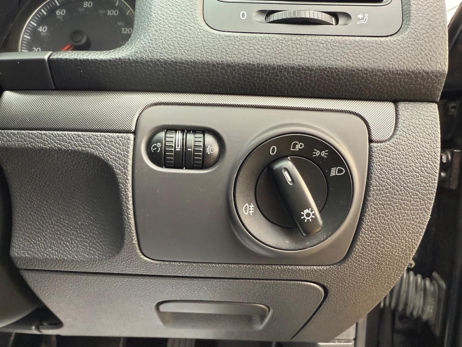 Used Volkswagen Golf 2006 for sale - 76349010: Photo 63