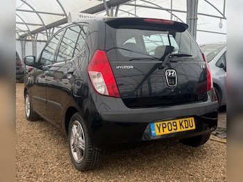 Used Hyundai i10 2009 for sale - 77330527: Photo