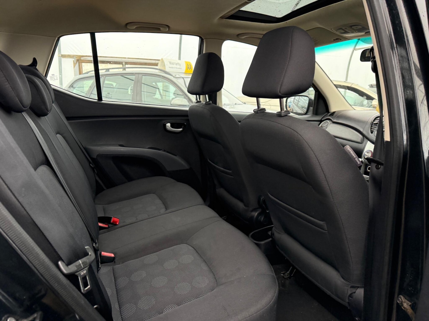 Used Hyundai i10 2009 for sale - 77330527: Photo 44