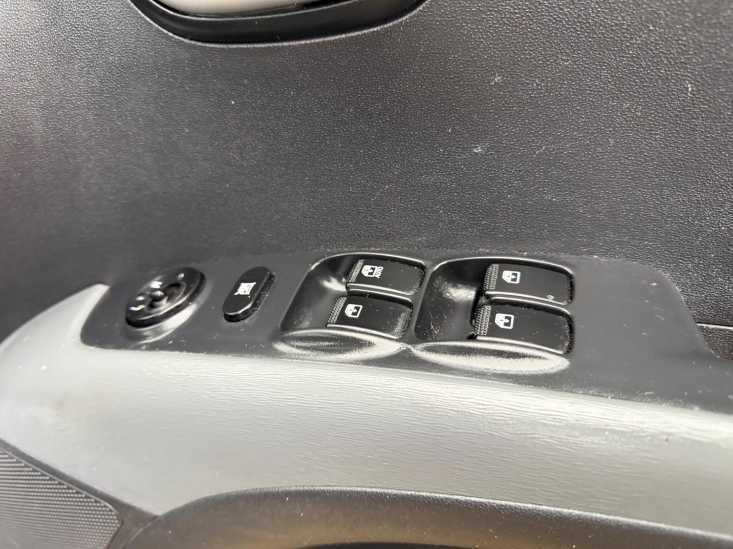 Used Hyundai i10 2009 for sale - 77330527: Photo 58