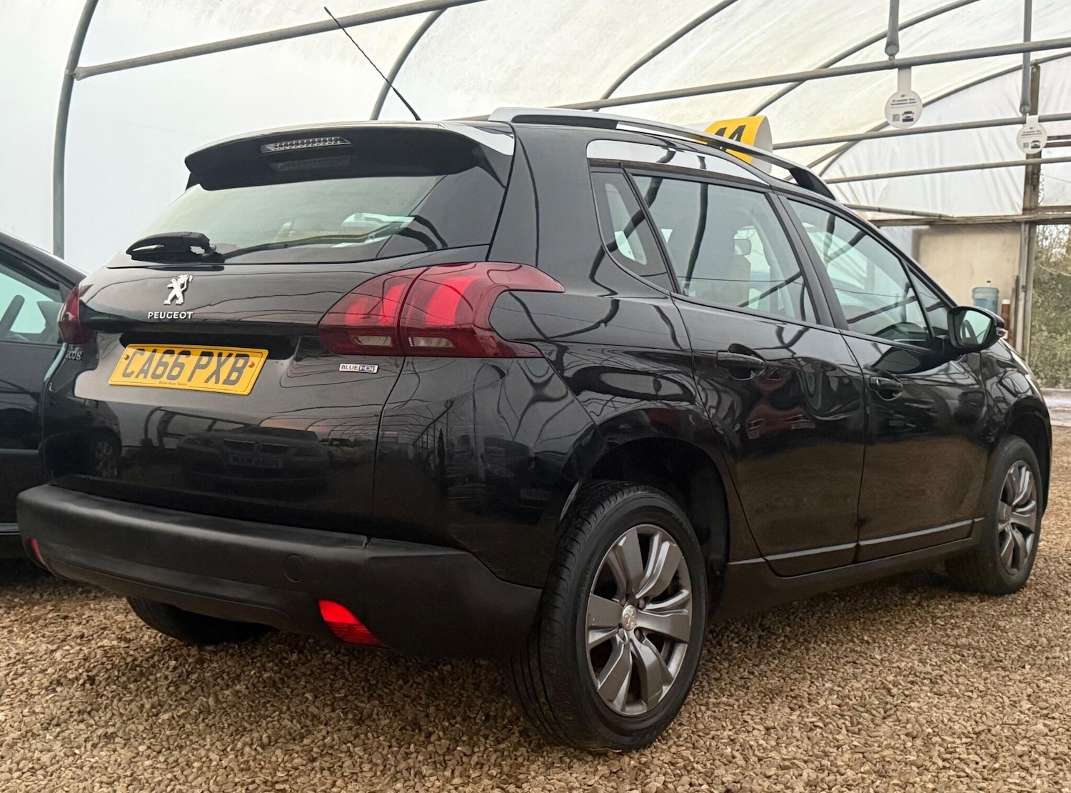 Used Peugeot 2008 2016 for sale - 76667509: Photo 10