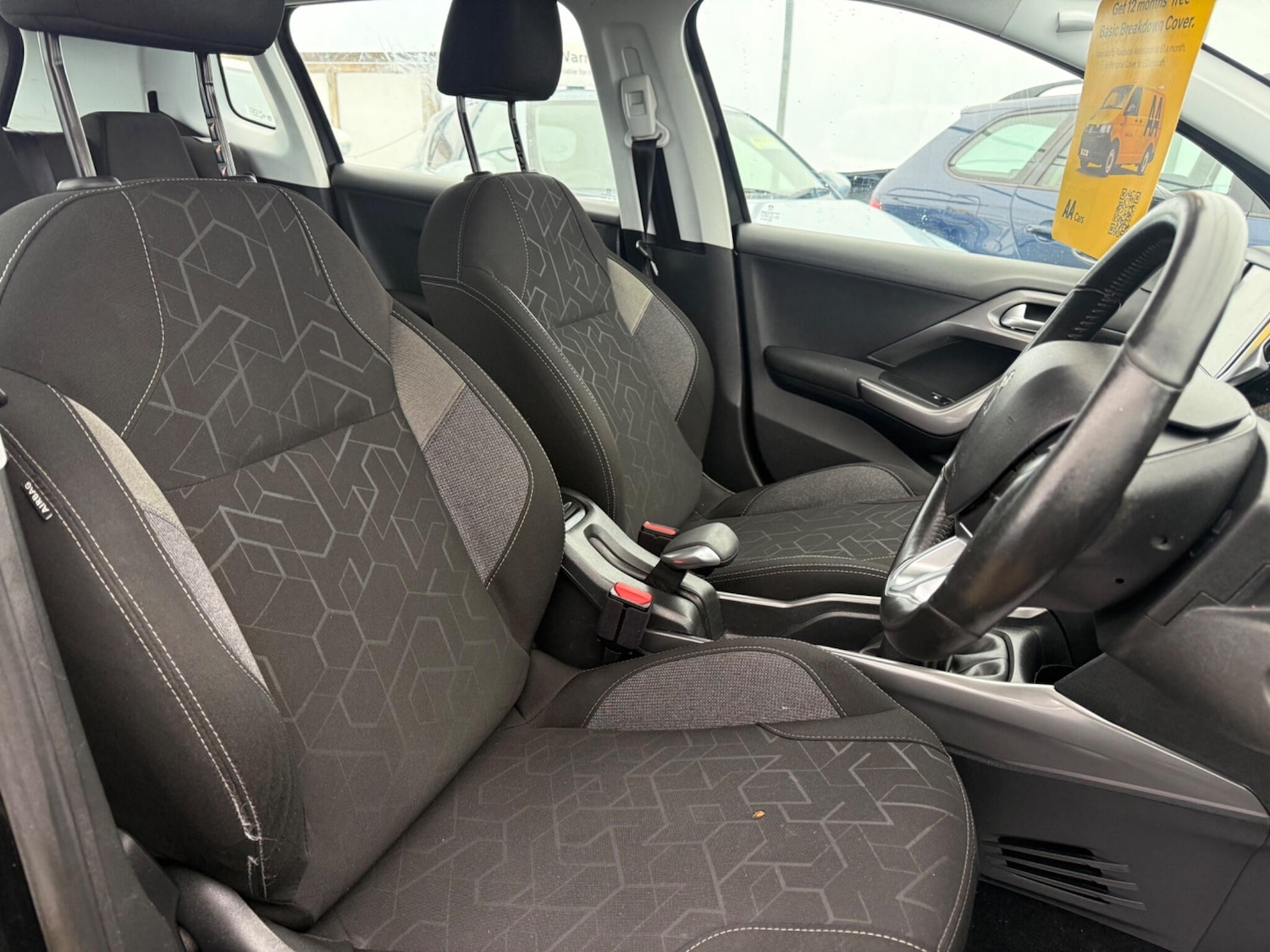 Used Peugeot 2008 2016 for sale - 76667509: Photo 15