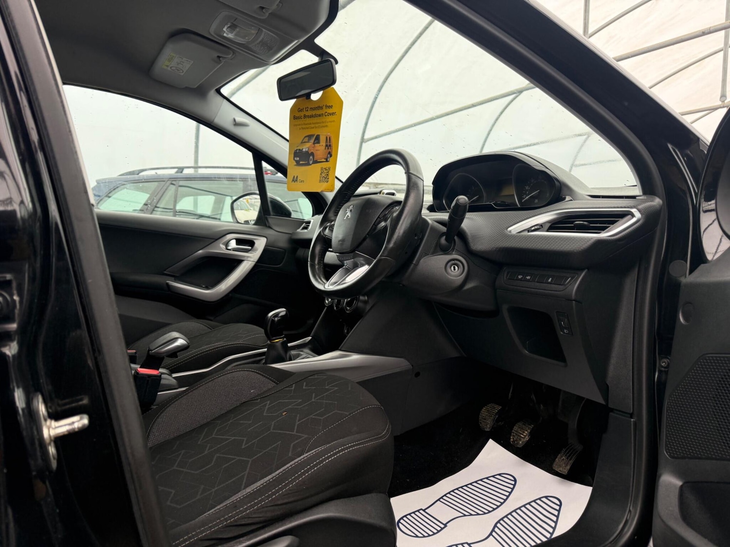 Used Peugeot 2008 2016 for sale - 76667509: Photo 16