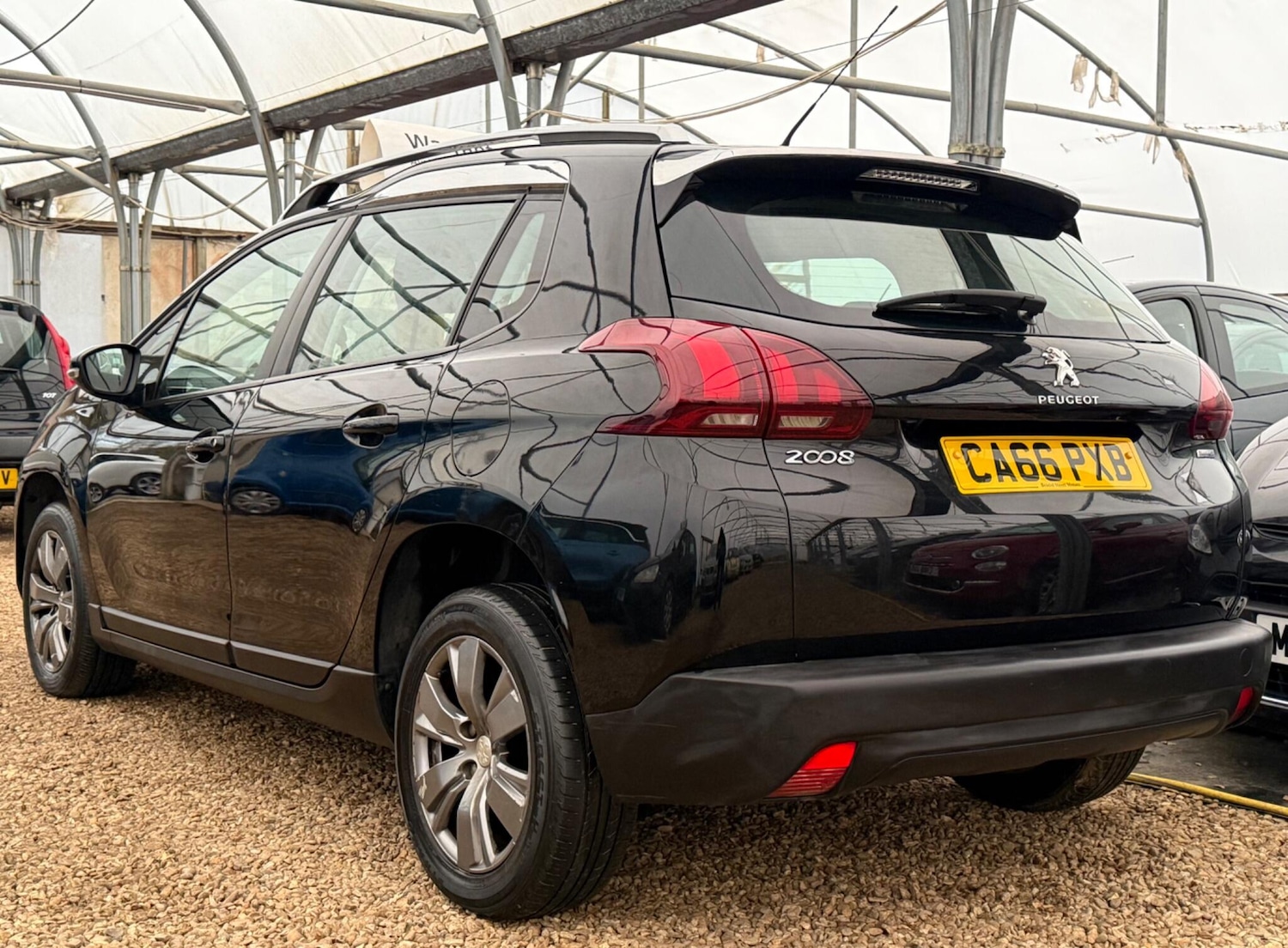 Used Peugeot 2008 2016 for sale - 76667509: Photo 2