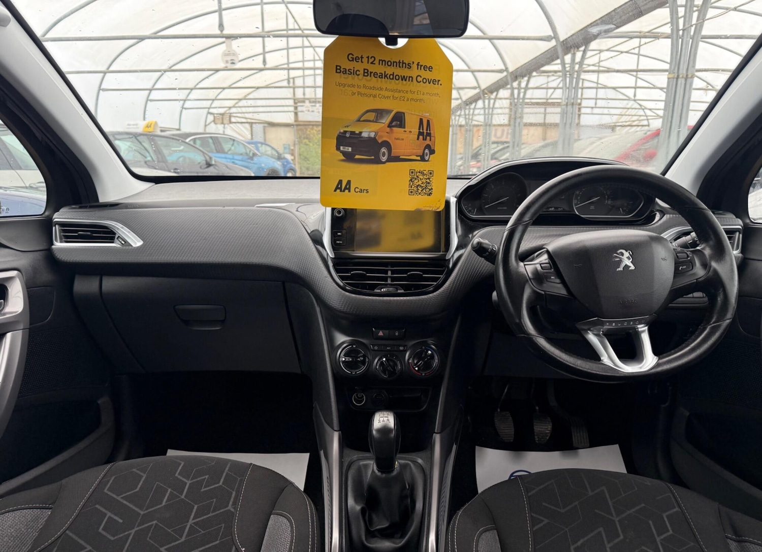 Used Peugeot 2008 2016 for sale - 76667509: Photo 3