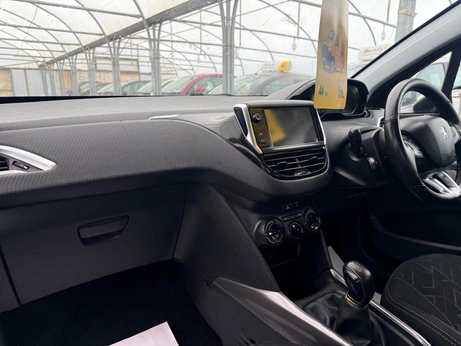 Used Peugeot 2008 2016 for sale - 76667509: Photo 75